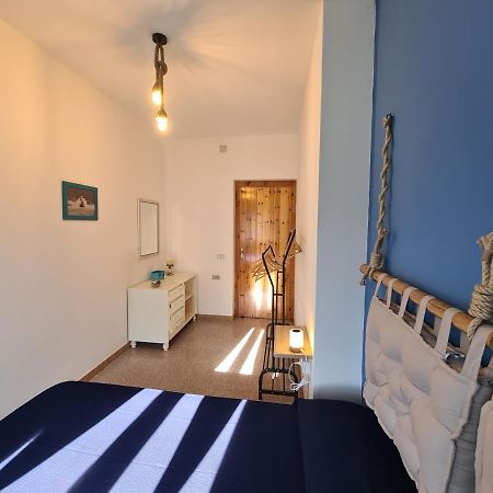 Ferienwohnung A Ca' Di Pe E Gio Calasetta Exterior foto