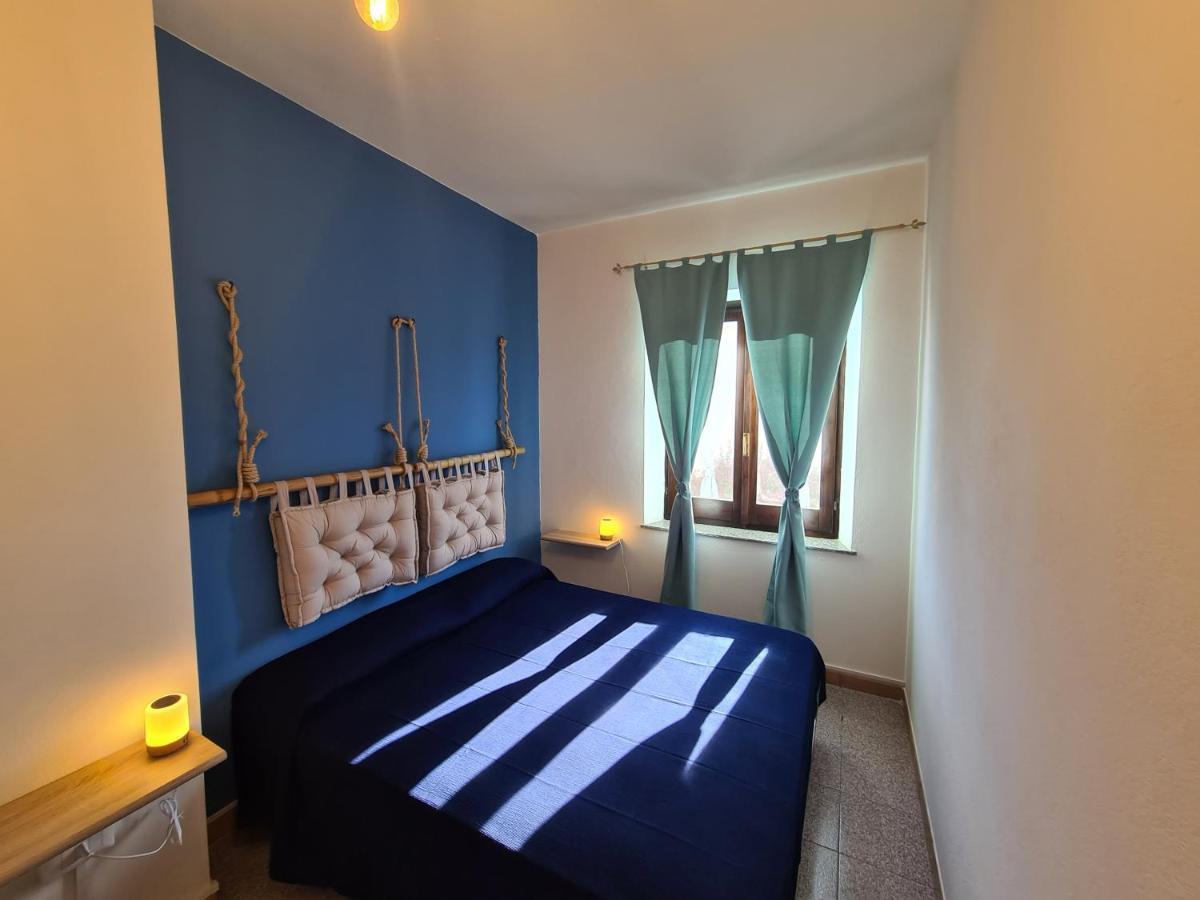 Ferienwohnung A Ca' Di Pe E Gio Calasetta Exterior foto