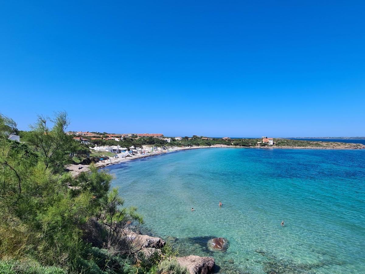 Ferienwohnung A Ca' Di Pe E Gio Calasetta Exterior foto